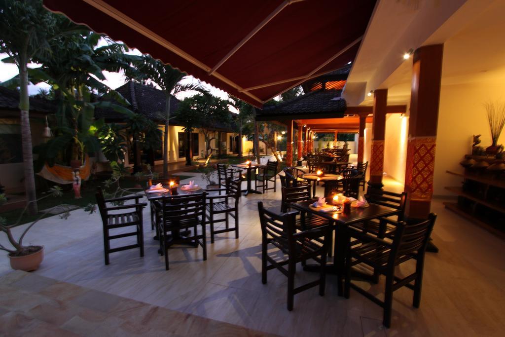 Hotel Melamun Lovina Екстериор снимка