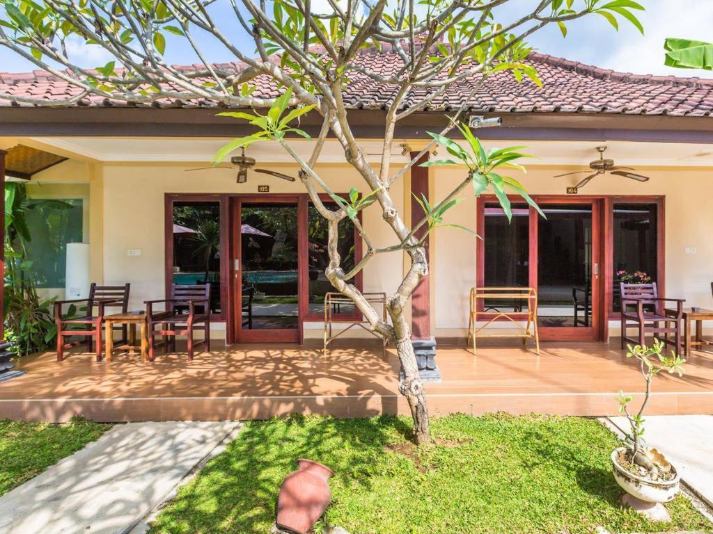 Hotel Melamun Lovina Екстериор снимка