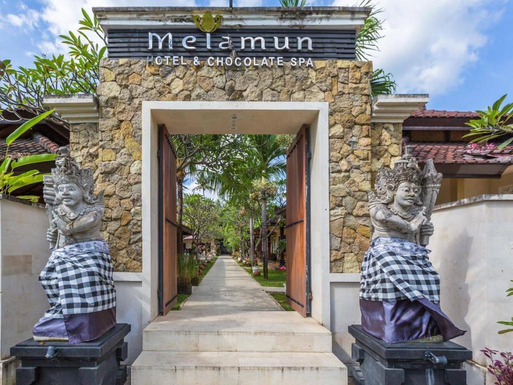 Hotel Melamun Lovina Стая снимка